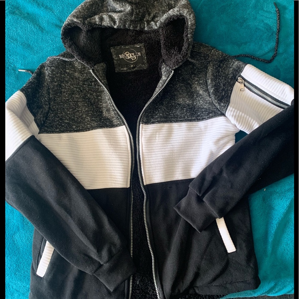 Mens Black and White Fleece Lined Jacket size XL